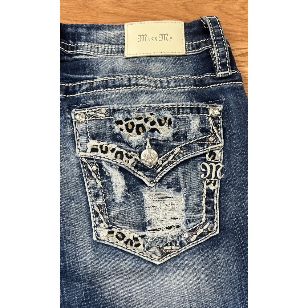 Miss Me Curvy Crop Denim Jeans Size 31 Distressed Leopard Blingy Pockets - Picture 13 of 13